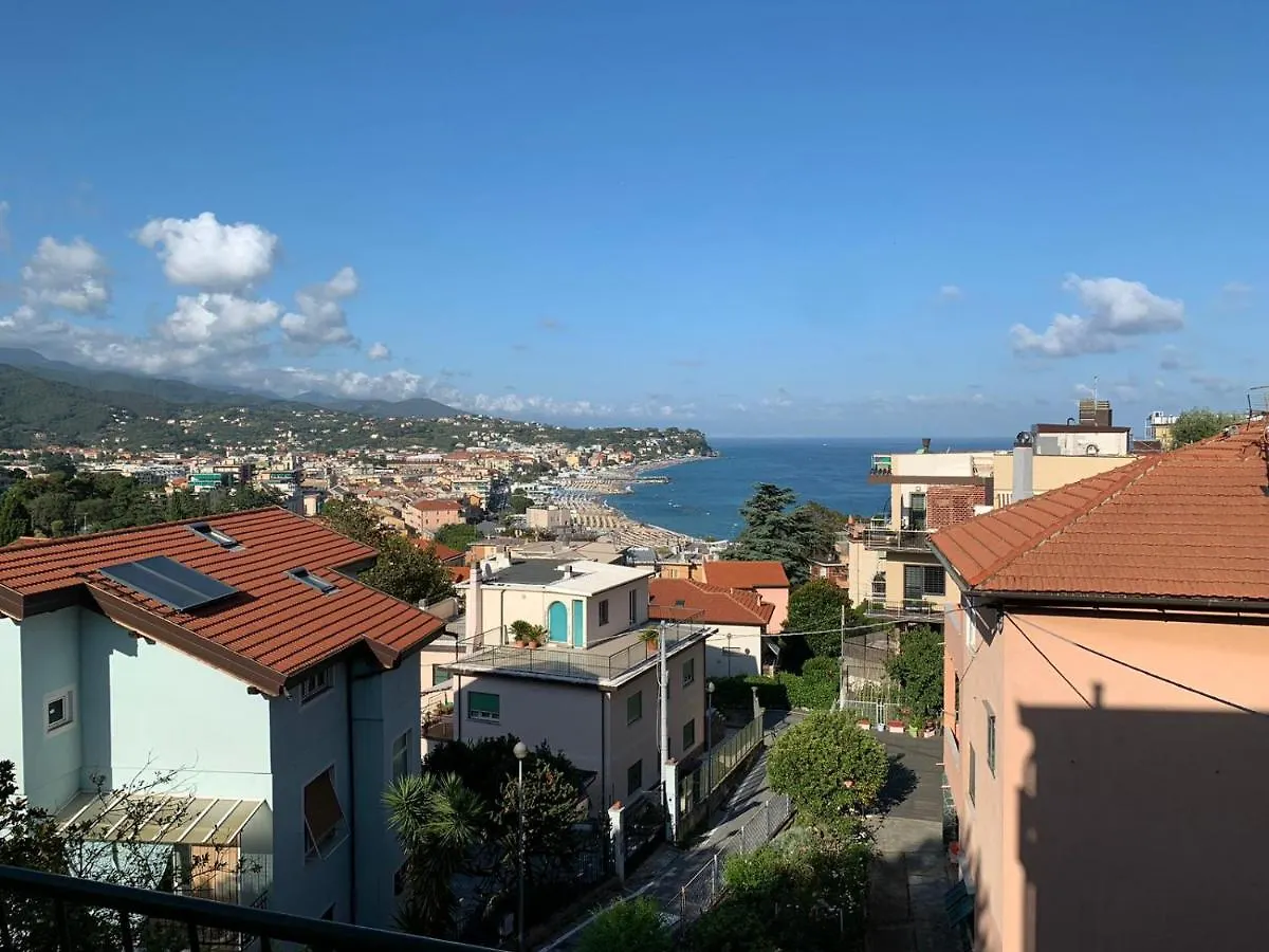 Apartment Appartamento Girasole Albissola Marina